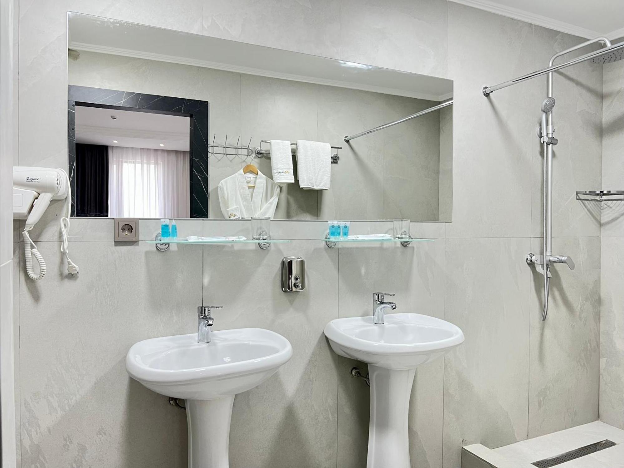 Dostar Inn Shymkent Luaran gambar